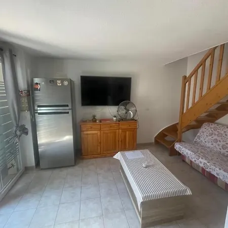 Maison Avec Jardin منتزه العطل كالفيسون